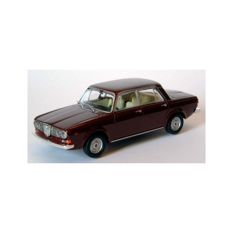 Lancia 2000 Berlina / 1971 / Red York
