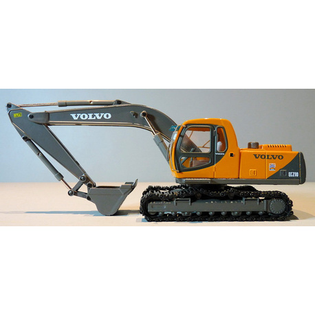 Volvo EC210